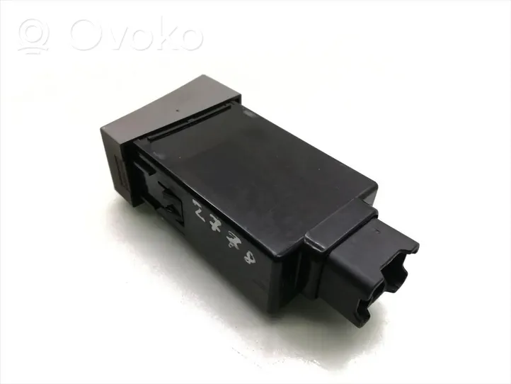 Hyundai Santa Fe Interior lighting switch T0102