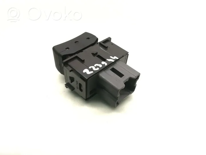 Subaru Outback Interruptor de encendido/apagado del motor 0216B