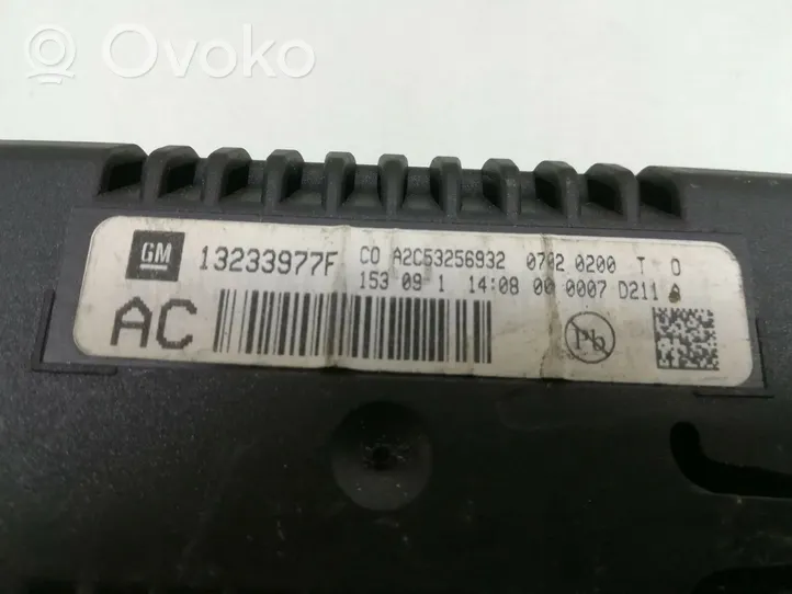 Opel Insignia A Monitor / wyświetlacz / ekran 13233977