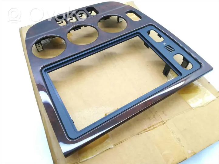 Mercedes-Benz ML W163 Rivestimento del pannello A1636802036