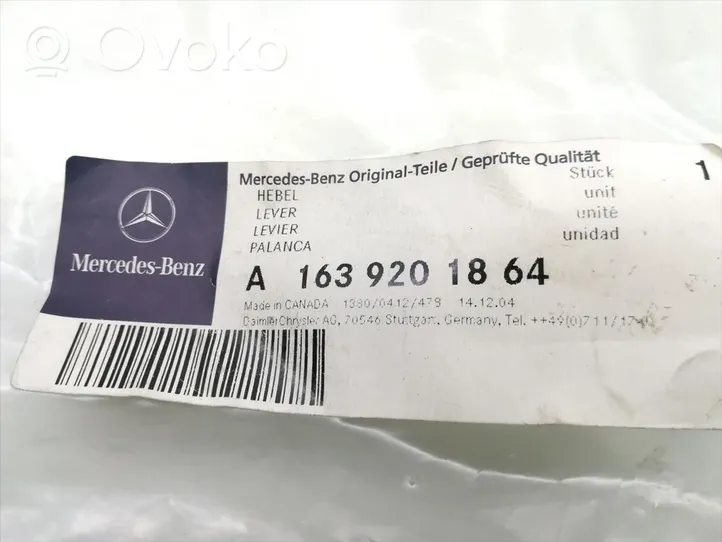 Mercedes-Benz ML W163 Rączka / Dźwignia regulacji fotela tylnego A1639201864