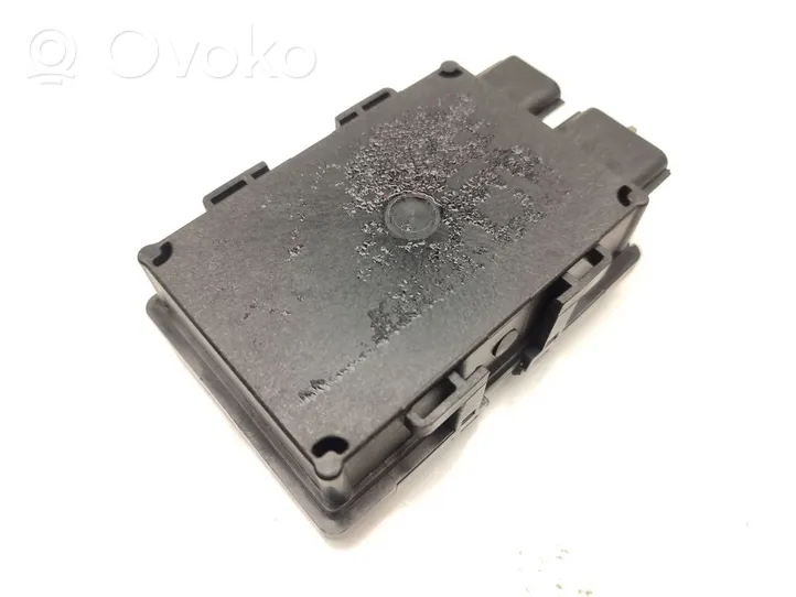 Audi A5 8T 8F Boîtier module alarme 10R-030767