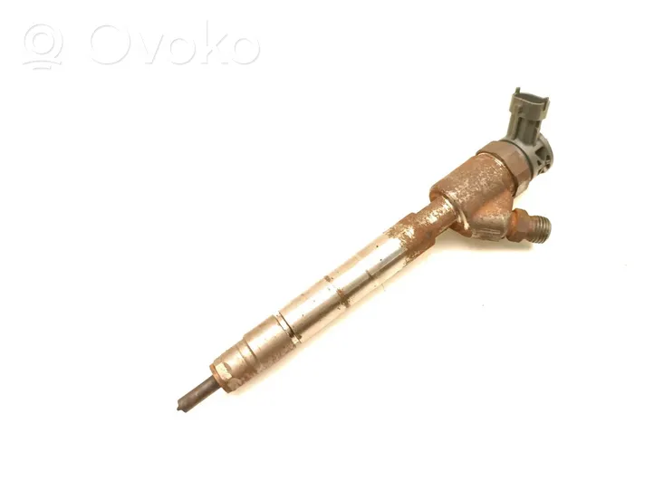 Opel Vivaro Fuel injector 9828959880