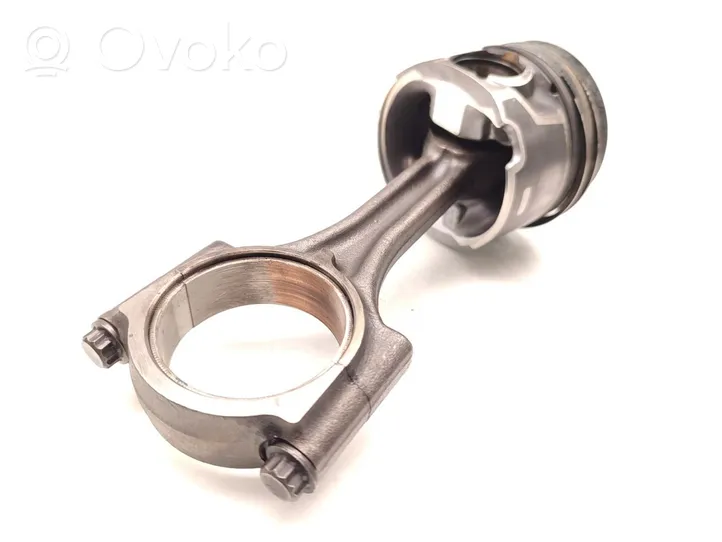 Opel Vivaro Piston with connecting rod D15DT