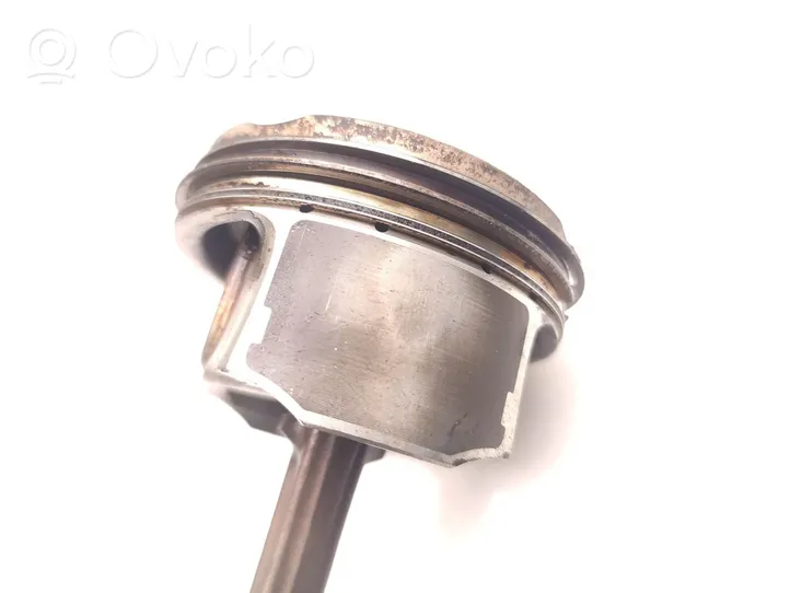 Peugeot 208 Piston avec bielle EB2DT