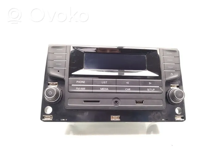 Volkswagen Crafter Radio/CD/DVD/GPS head unit 2E0035130