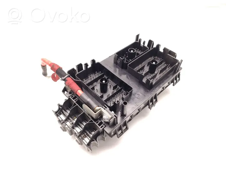 Opel Astra J Fuse module 13449210