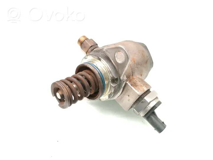 Volkswagen Golf VI Fuel injection high pressure pump 03C127026M