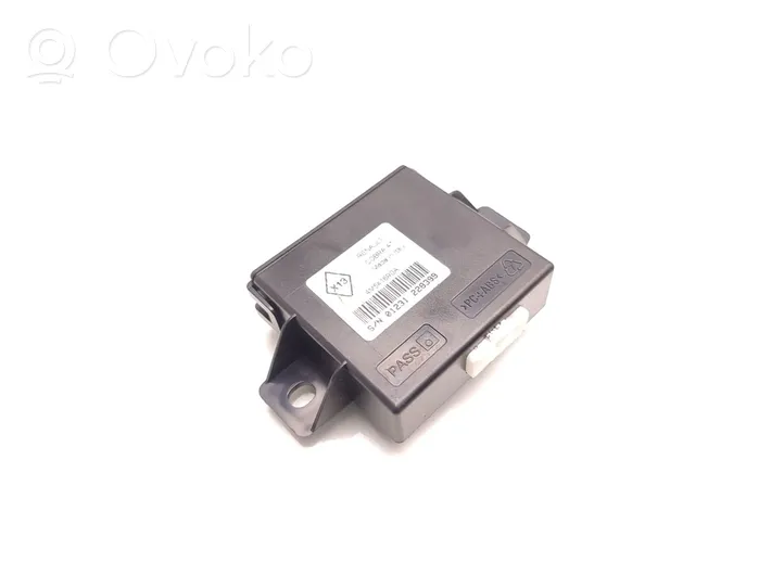 Renault Megane III Boîtier module alarme 4M5418R0A