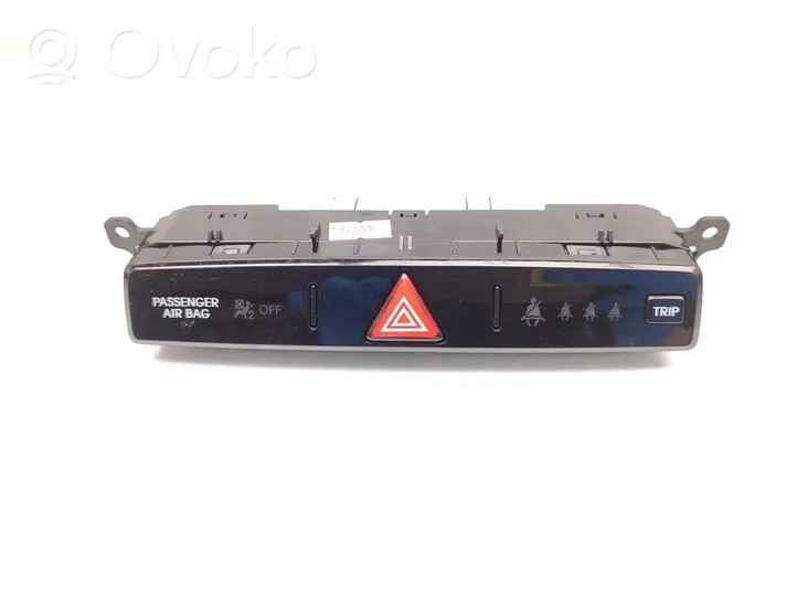 Hyundai i20 (PB PBT) Interrupteur feux de détresse 93750-1J530