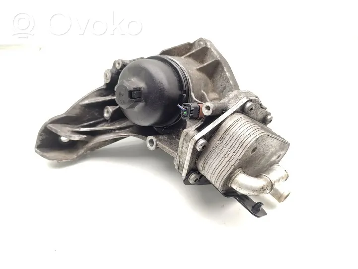 Jaguar XF Supporto di montaggio del filtro dell’olio 70515389