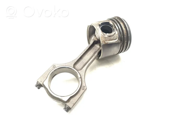 BMW 1 E82 E88 Piston with connecting rod N47D20C