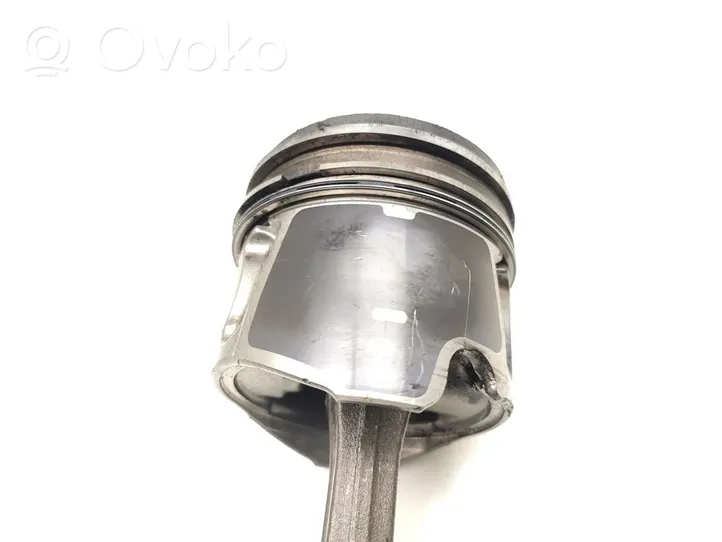 Hyundai Coupe Piston avec bielle 