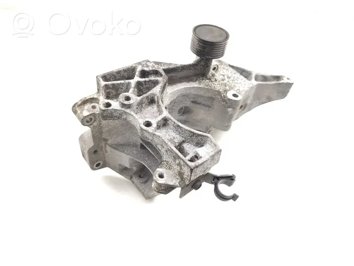 BMW X5 E70 Generator/alternator bracket N57D30A