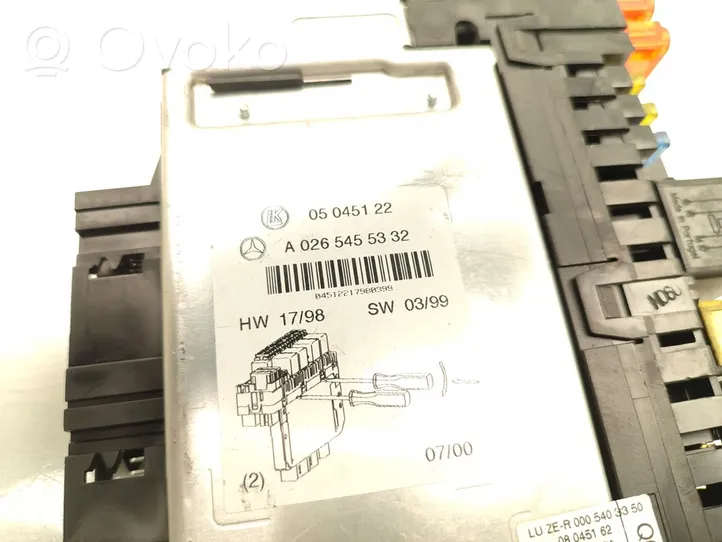 Mercedes-Benz CL C215 Module de fusibles A0265455332