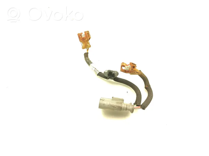 Ford C-MAX II Fuel injector wires 