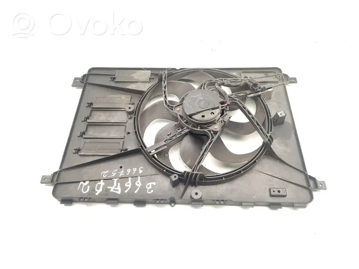 Volvo V50 Radiator cooling fan shroud 8240543