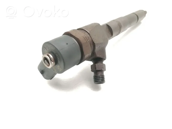 Opel Combo D Injecteur de carburant 0445110524