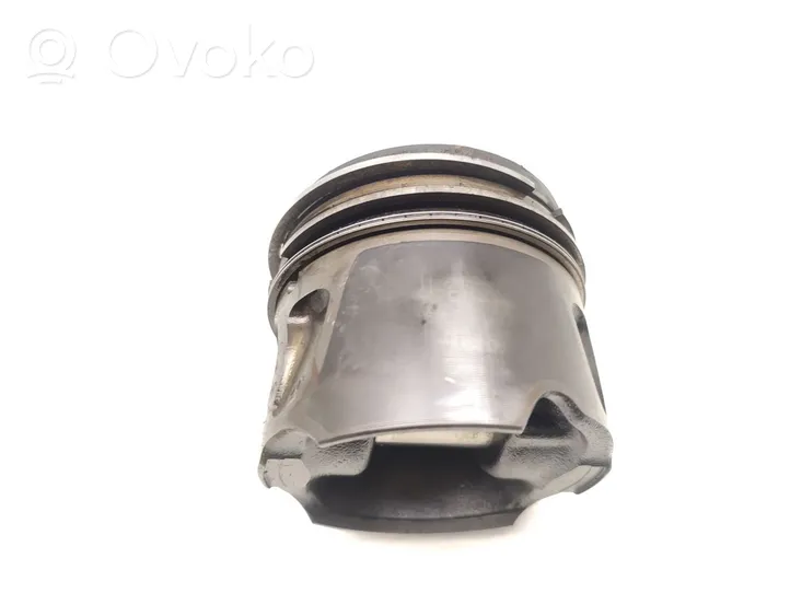 Ford Kuga I Piston 