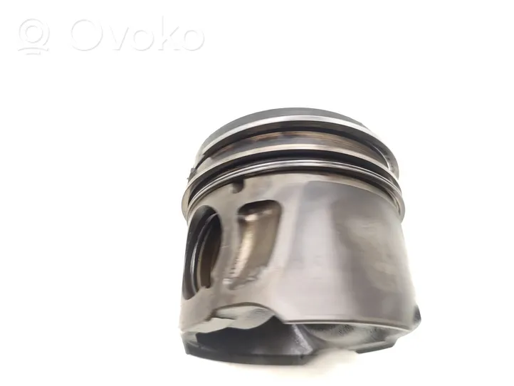 Ford Kuga I Piston 