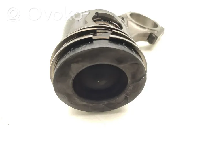 Ford Kuga I Piston with connecting rod 9677840380