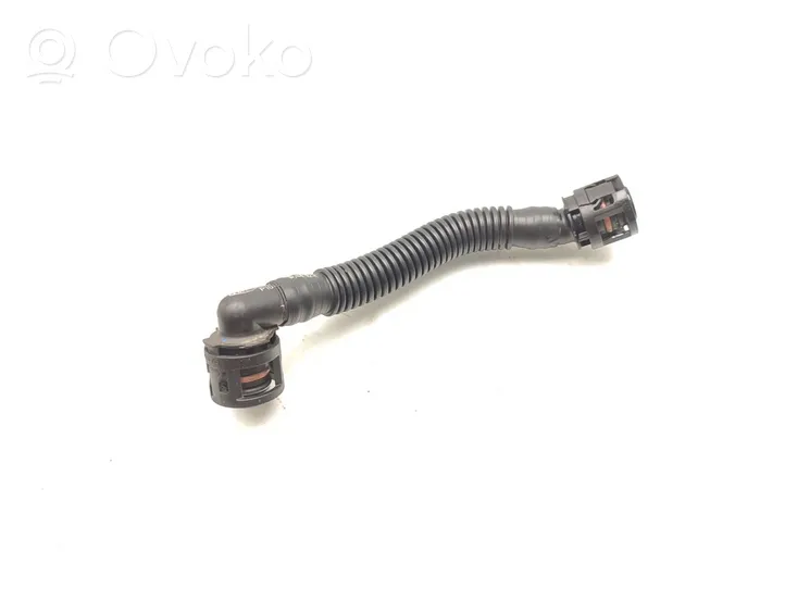 Ford Focus Breather/breather pipe/hose CM5G-6758-CA