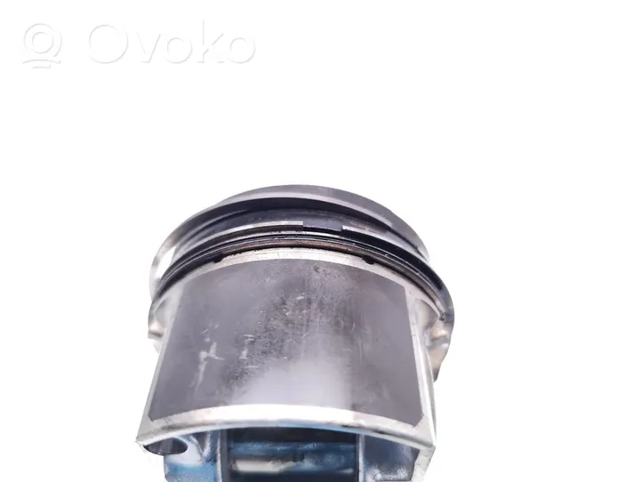 Subaru Legacy Piston EE20Z