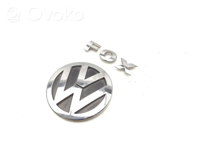 Volkswagen Fox Logo/stemma case automobilistiche 6Q0853630A