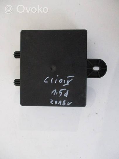 Renault Clio IV Komputer / Sterownik ECU i komplet kluczy 0281035806