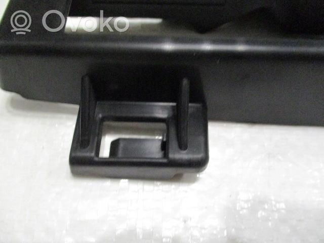 Peugeot 108 Support de montage de pare-chocs avant 1612203180