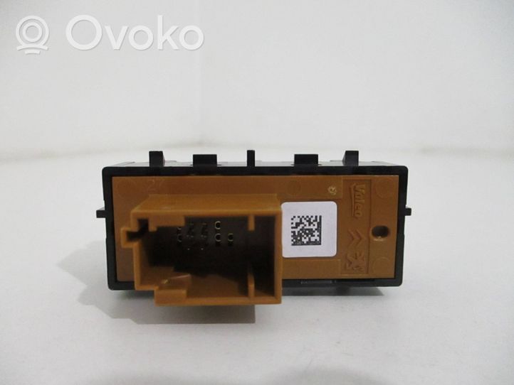 Citroen C5 Aircross Bouton de dégivrage pare-brise 98130477ZD