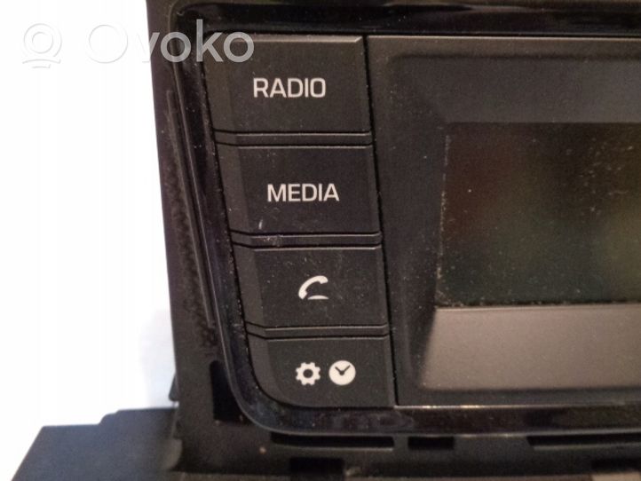 Hyundai Tucson LM Radio/CD/DVD/GPS head unit 96170D70104