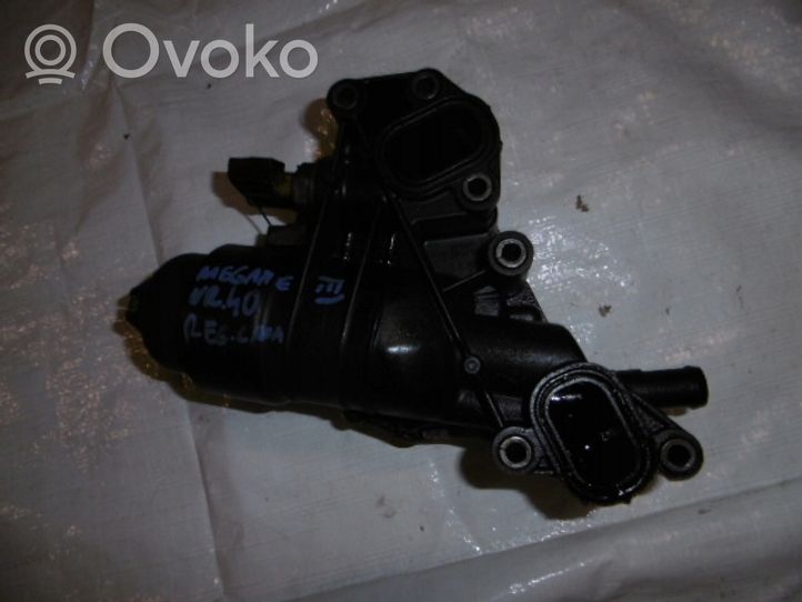 Nissan X-Trail T31 Supporto di montaggio del filtro dell’olio 152085948R