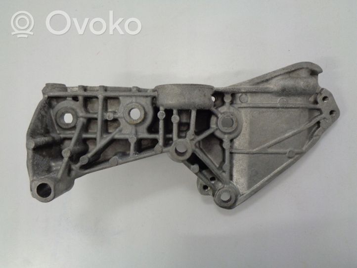 Nissan Note (E11) Support de générateur / alternateur 8200669494