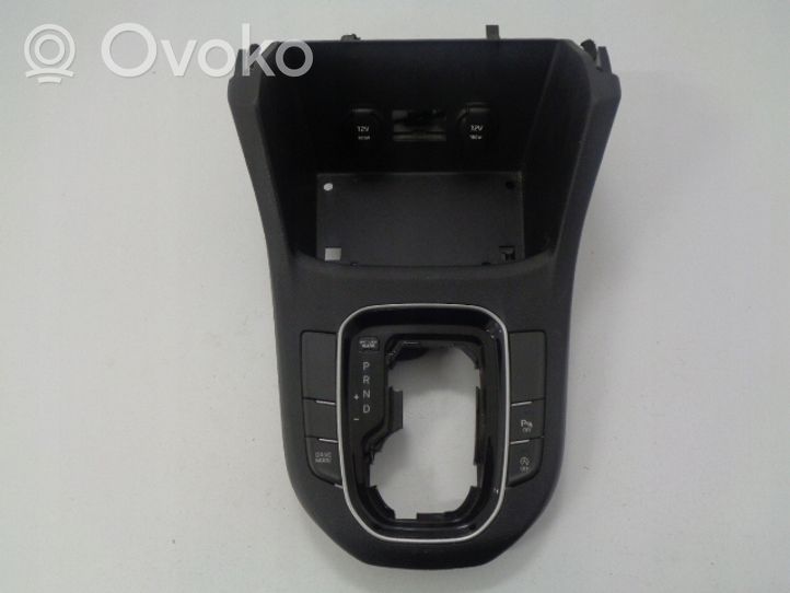 Hyundai i30 Gear shifter surround trim plastic 84651G4700