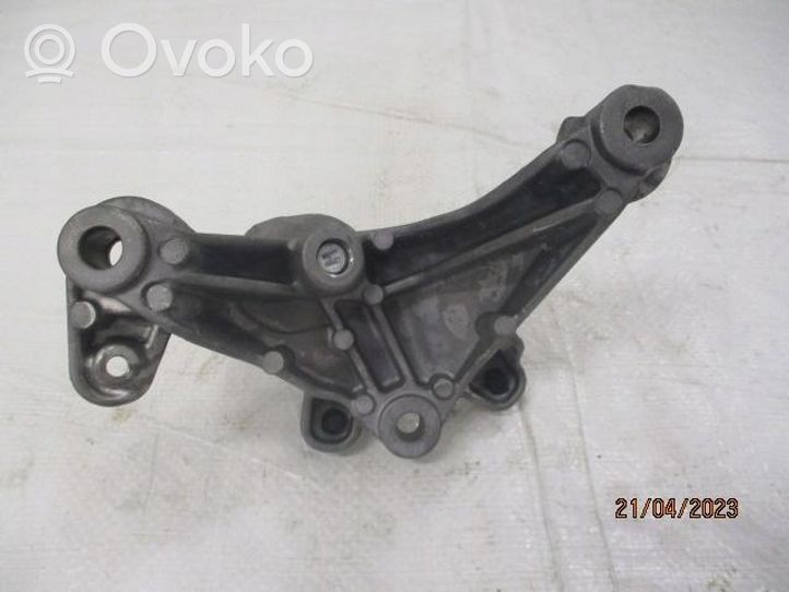 Renault Captur Pavarų dėžės tvirtinimo kronšteinas 112338883R 11 23 38 88 3R