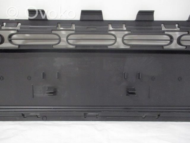 Citroen C4 III e-C4 Front bumper upper radiator grill 9801740677