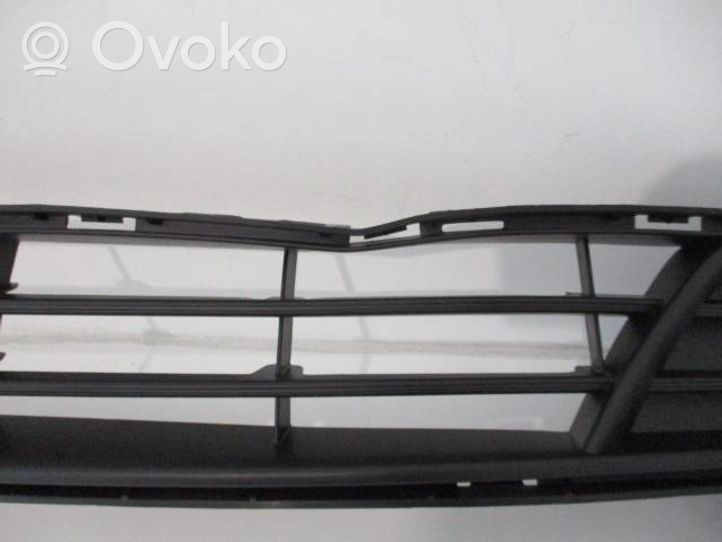 Peugeot 301 Maskownica / Grill / Atrapa górna chłodnicy 9676954180