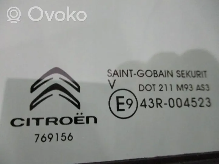 Citroen C4 II Galinis šoninis kėbulo stiklas 9676915680