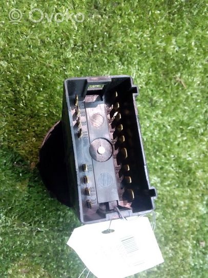 Skoda Fabia Mk2 (5J) Interrupteur d’éclairage 1U0941531D