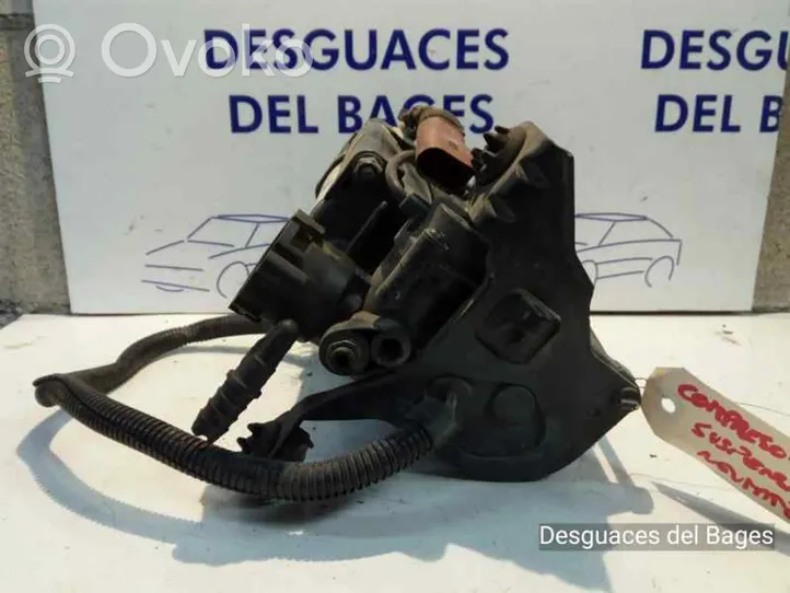 Audi A8 S8 D3 4E Compresseur à suspension pneumatique 4E0616005E