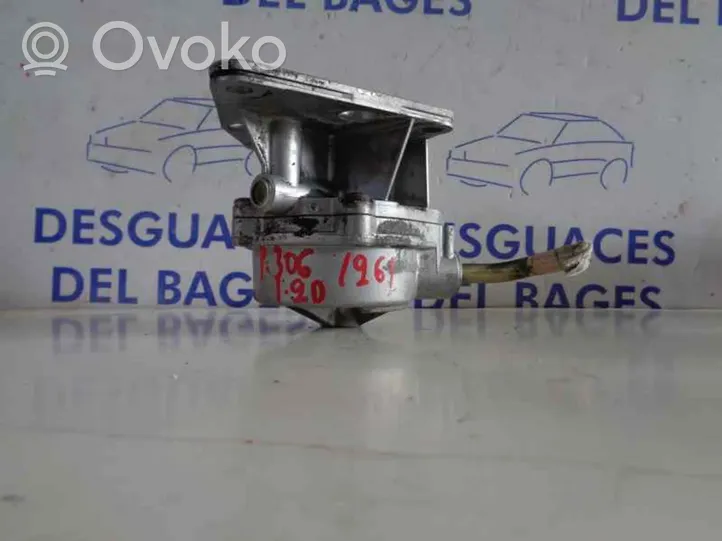 Peugeot 306 Pompa podciśnienia / Vacum 72117429