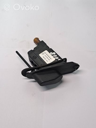 Mercedes-Benz Vaneo W414 Fuel tank cap lock motor A4148000051