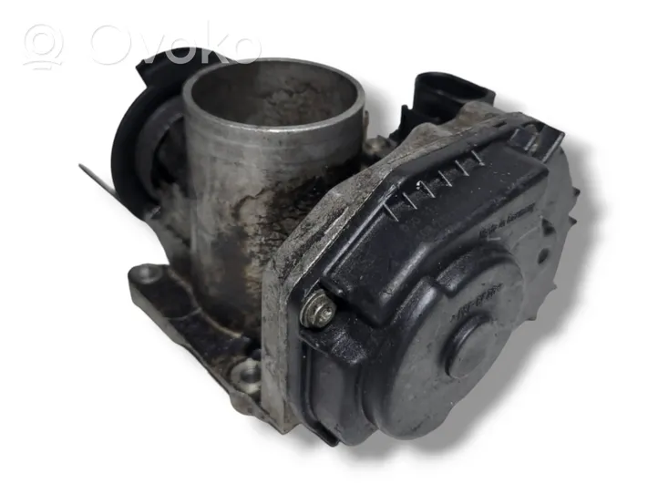 Volkswagen Golf IV Throttle body valve 030133064F