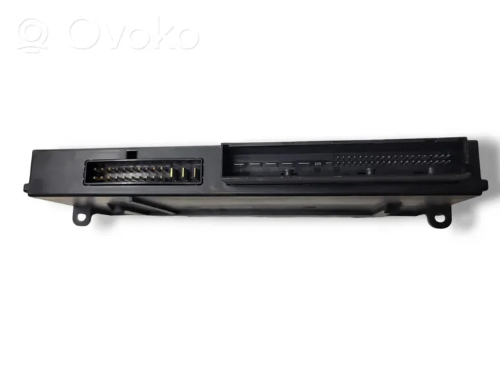 BMW 5 F10 F11 Comfort/convenience module 9228491