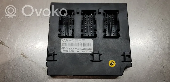 Volkswagen Golf SportWagen Module confort 1K0937086