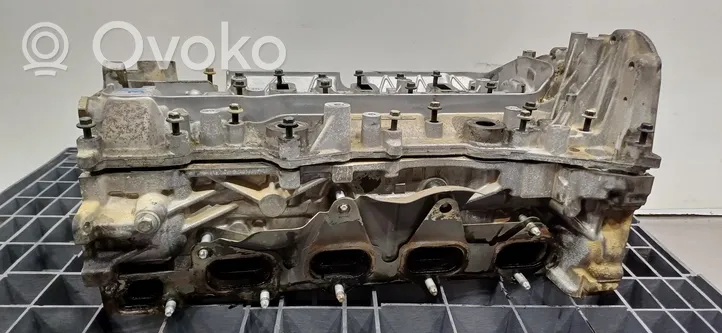 Nissan X-Trail T32 Engine head 1104100Q4F