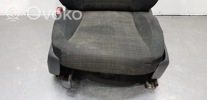 Mercedes-Benz Vito Viano W447 Priekinė vairuotojo sėdynė A0019100400