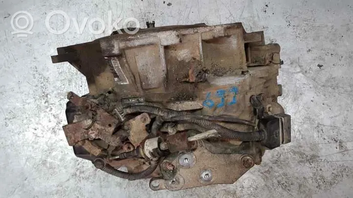 Opel Signum Manualna 5-biegowa skrzynia biegów 55352535