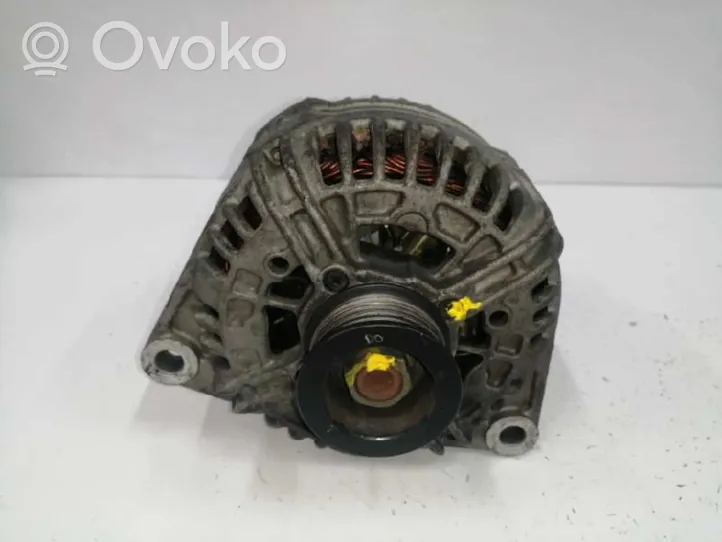 Mercedes-Benz CLS C219 Alternator A0121541302